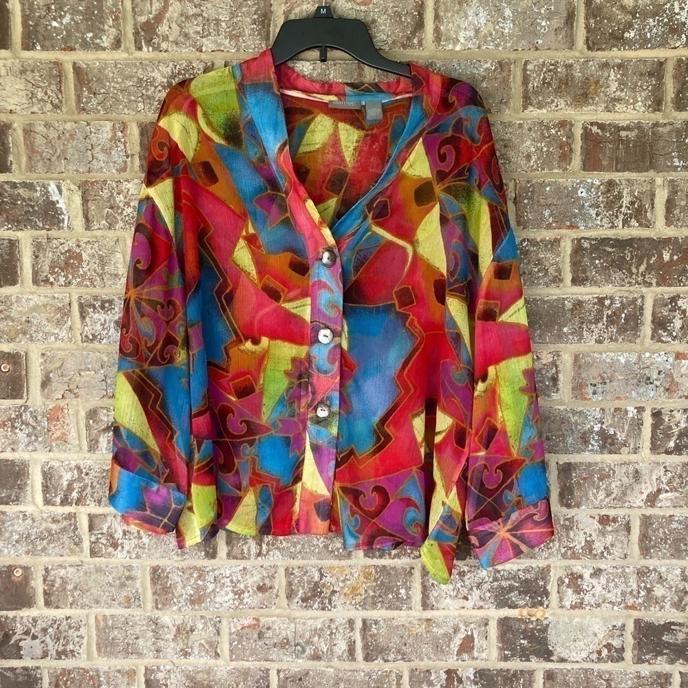 Additions by Chico's Abstract  V-Neck Top Button down blouse lightweight Size 2